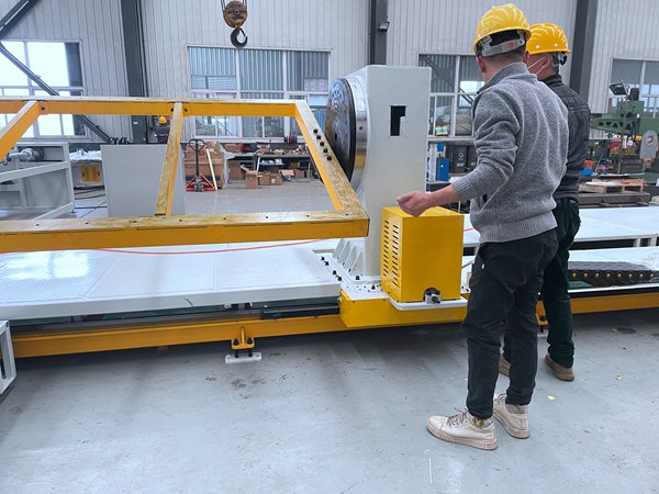 焊接變位機(jī)工作展示 焊接變位機(jī)轉(zhuǎn)盤的作用