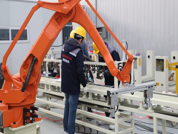 碼垛機(jī)器人生產(chǎn)線圖片展示