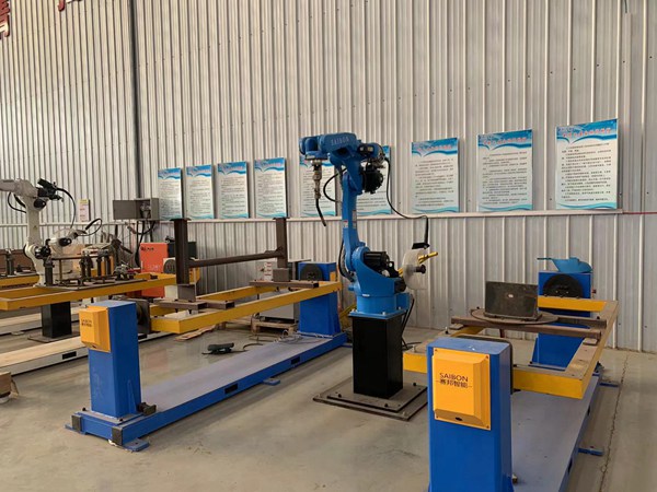 焊接機(jī)器人廠家：焊接機(jī)器人如何操作？