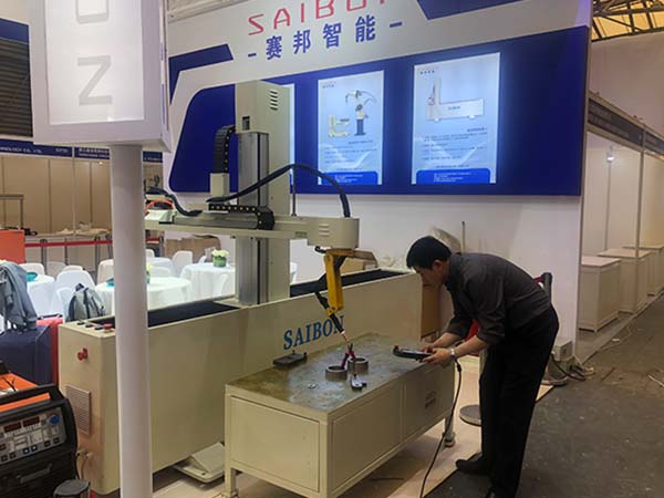 直角坐標(biāo)型焊接機器人