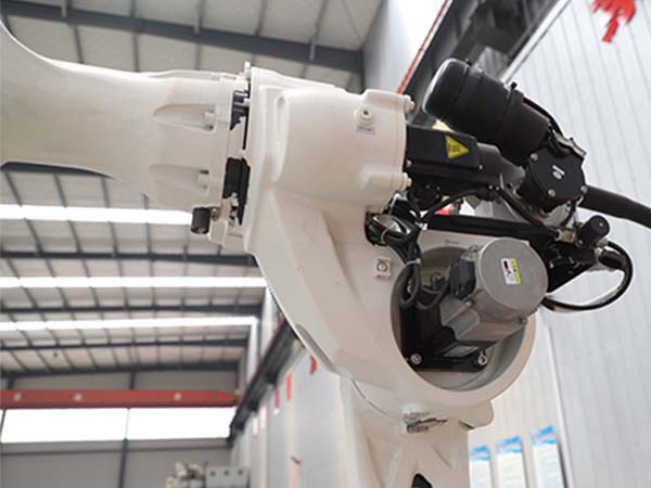 機(jī)器人激光焊接機(jī)的特點(diǎn) 機(jī)器人激光焊接機(jī)的特點(diǎn)