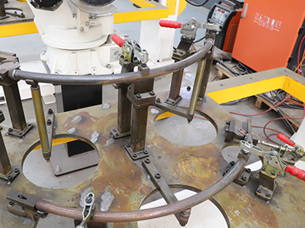 工業(yè)焊接機器人對焊件的尺寸有什么要求？