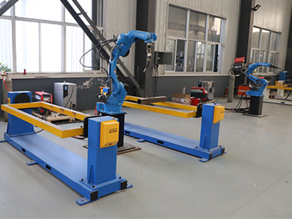 工業(yè)焊接機器人和傳統(tǒng)焊機有哪些區(qū)別？