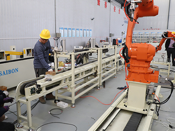 自動焊接機器人流水線的應用 自動焊接機器人流水線的應用