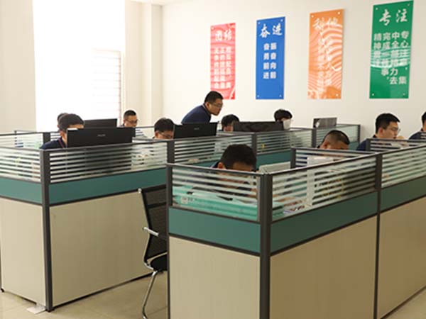 焊接機(jī)器人廠(chǎng)家電話(huà)咨詢(xún)需要注意什么？